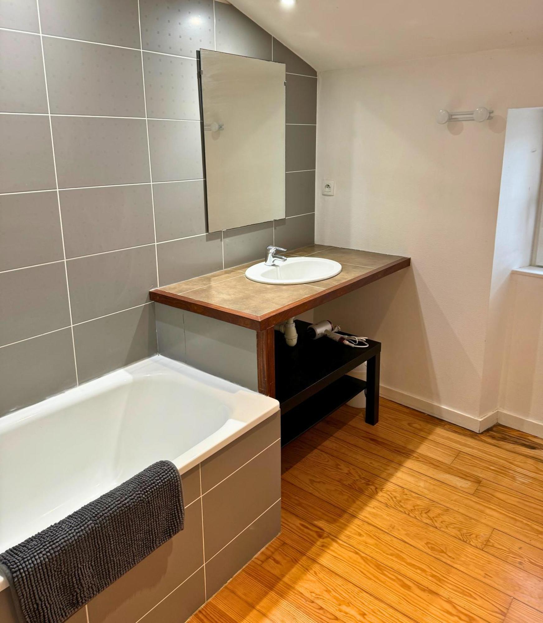 Apartment Signature - Centre -spacieux- Fibre